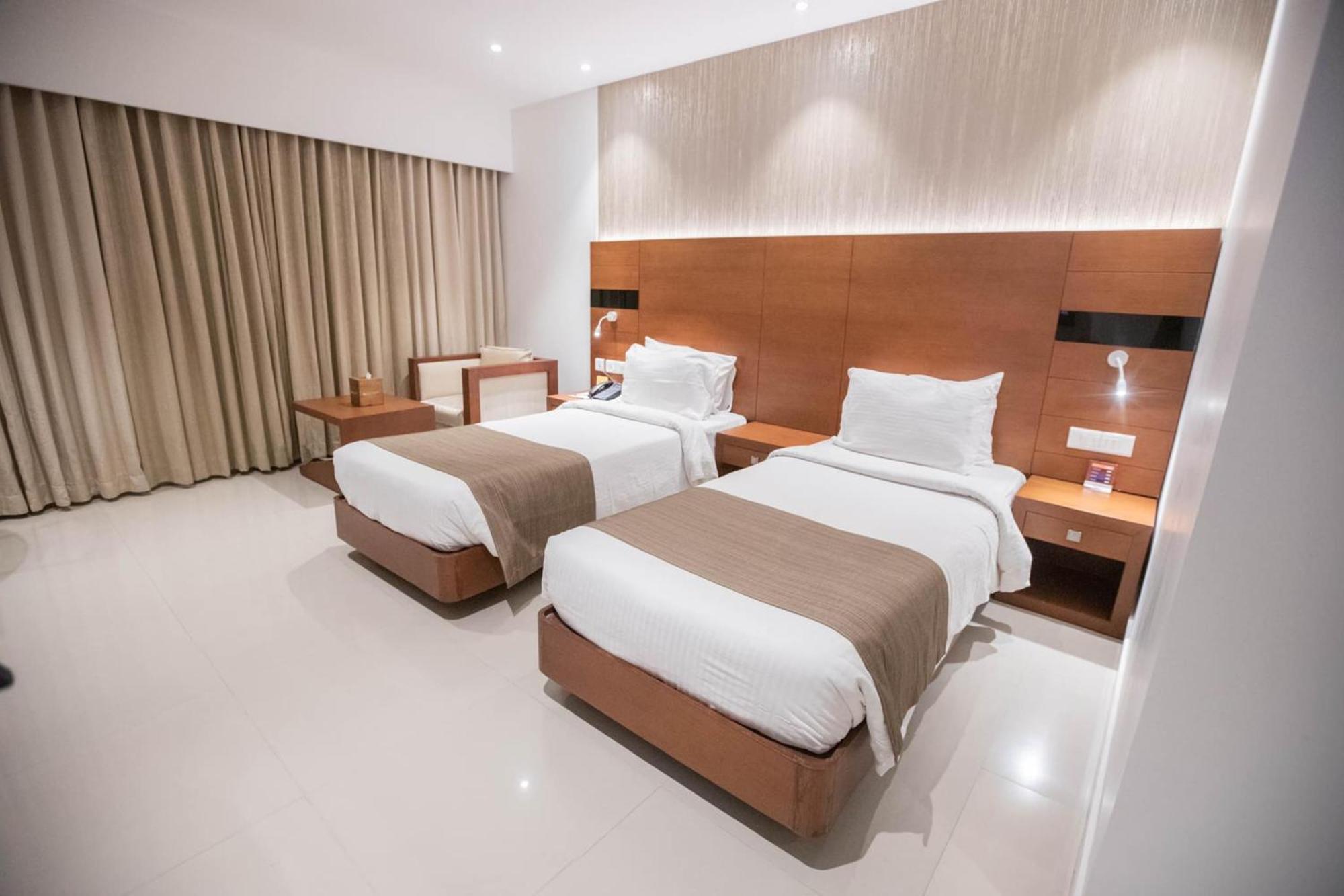 Hotel Emporio Near New Delhi Railway Station Exterior foto